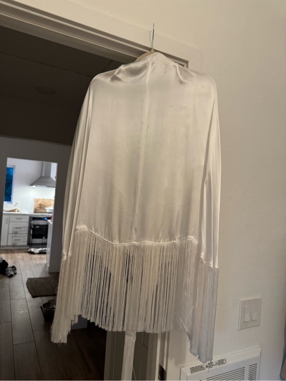 Cult Gaia Silky Ivory Fringe Kimono Wrap - Picture 8 of 9